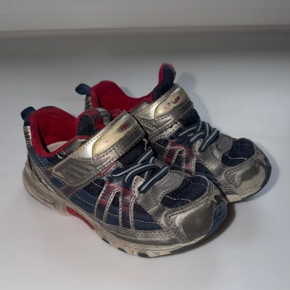 Tsukihoshi Kids Navy and Red Athletic Sneakers